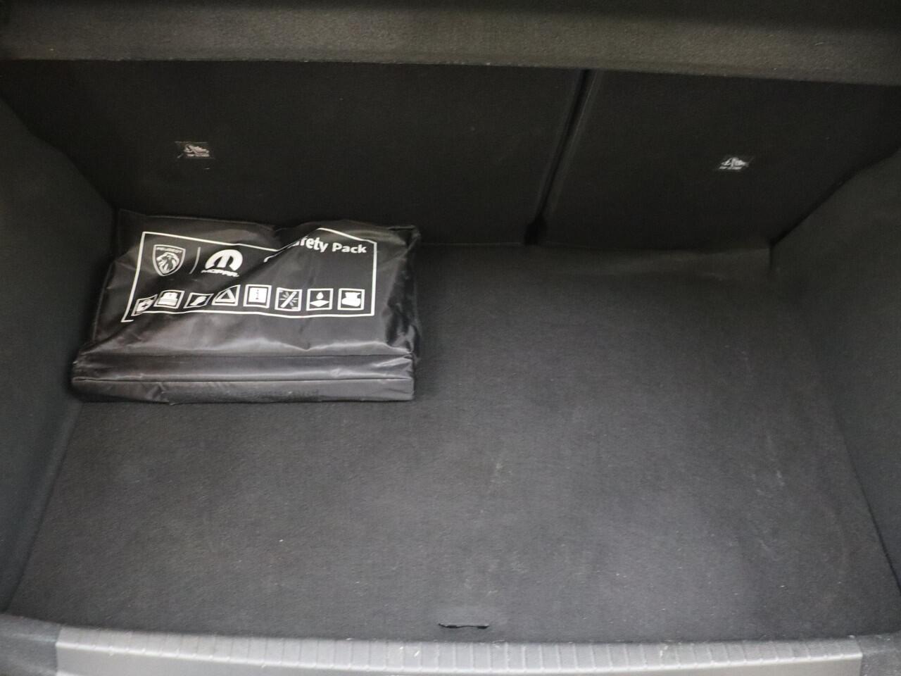 Opel CORSA 1.2 Level 2 | Airco | Parkeerhulp | Carplay | Cruise |