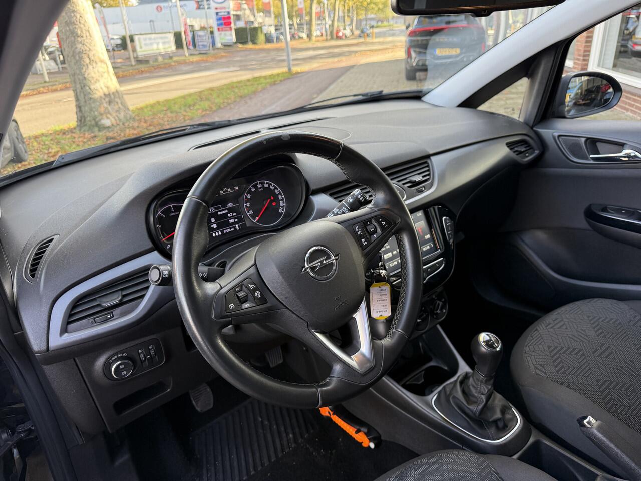Opel CORSA 1.4 Favourite | navigatie | airco | lichtmatelen wielen |