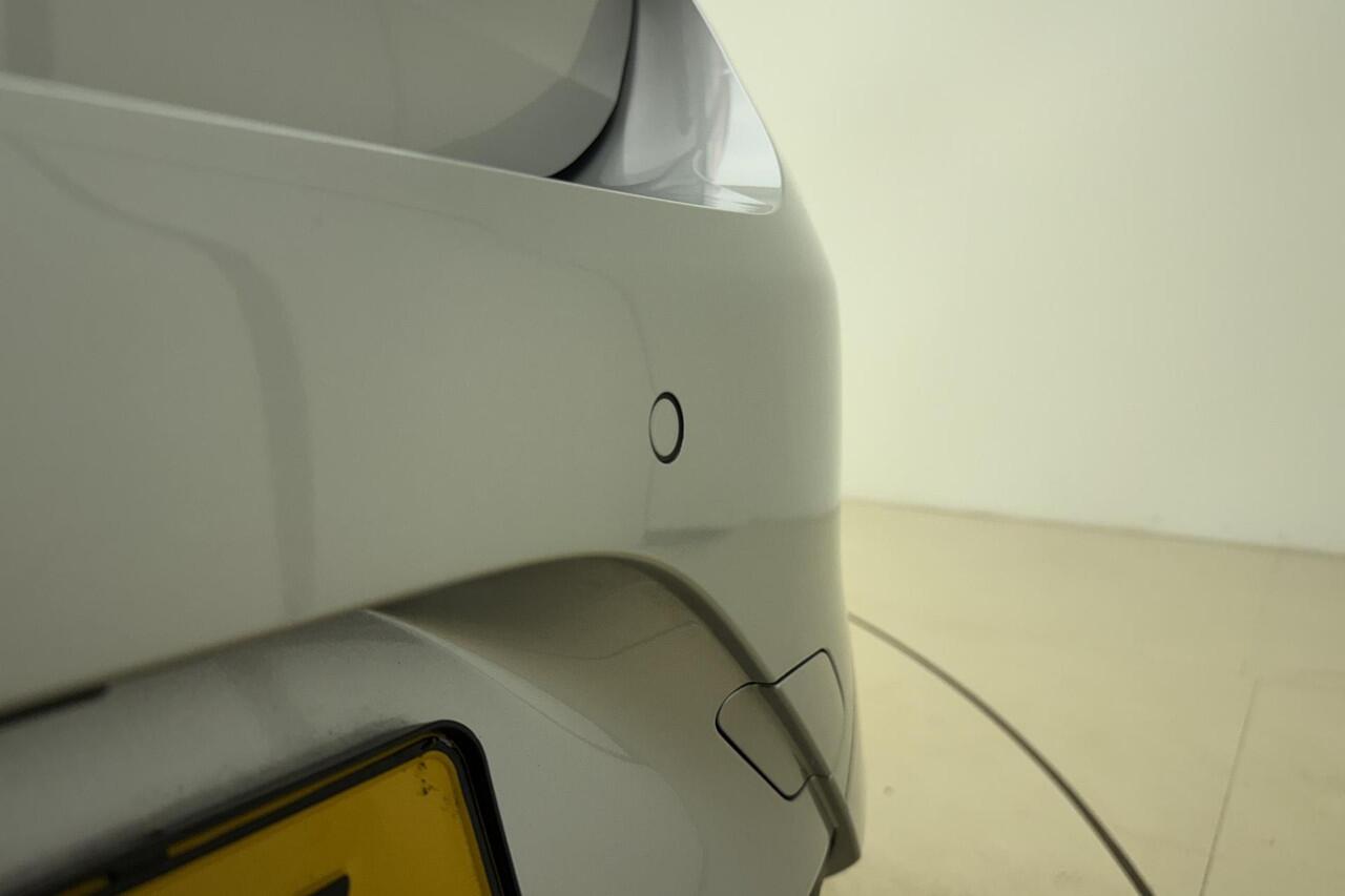 Opel CORSA 145 pk Turbo Hybrid GS | Camera | Keyless | Navigatie | Privat Glass | ECC | Zwart Dak | Apple Carplay / Android Auto |