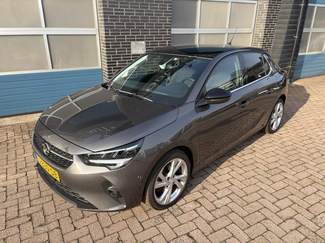 Opel CORSA 1.2 Elegance, panodak, navi, cruise, climate control