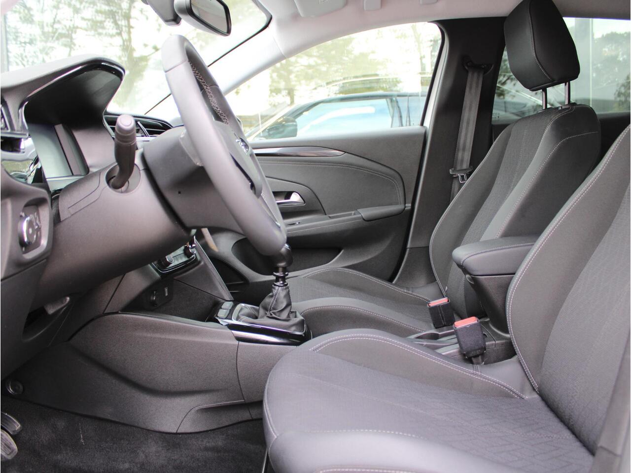 Opel CORSA 1.2 Level 3 | Apple Carplay / Airco / Camera