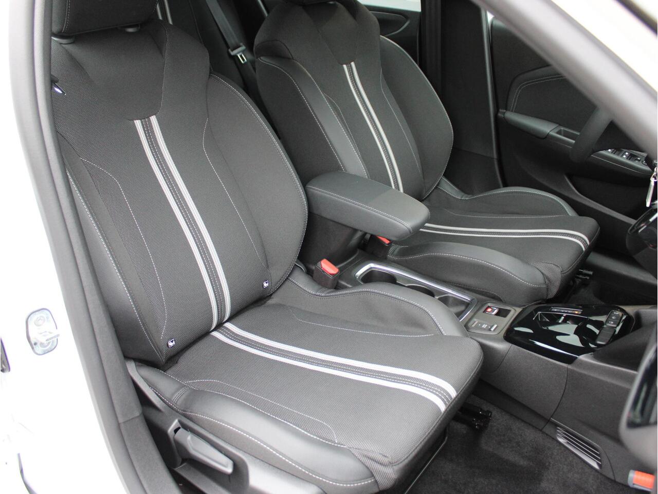 Opel CORSA Hybrid 110 GS | Automaat | Camera / Stoelverw. / Apple Carplay