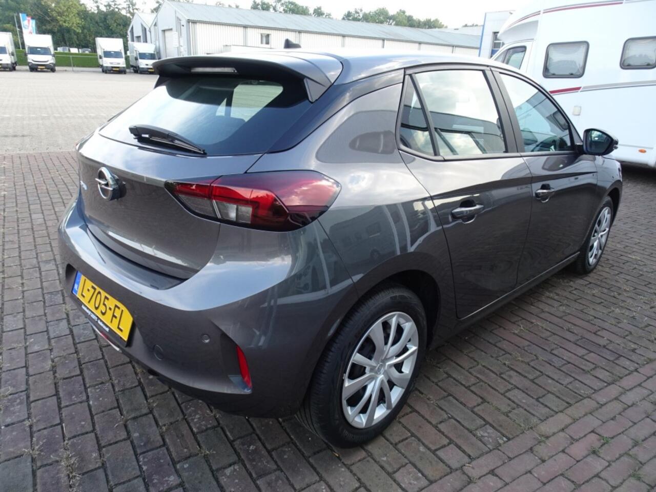 Opel CORSA 1.2 Edition PDC/Cruise control