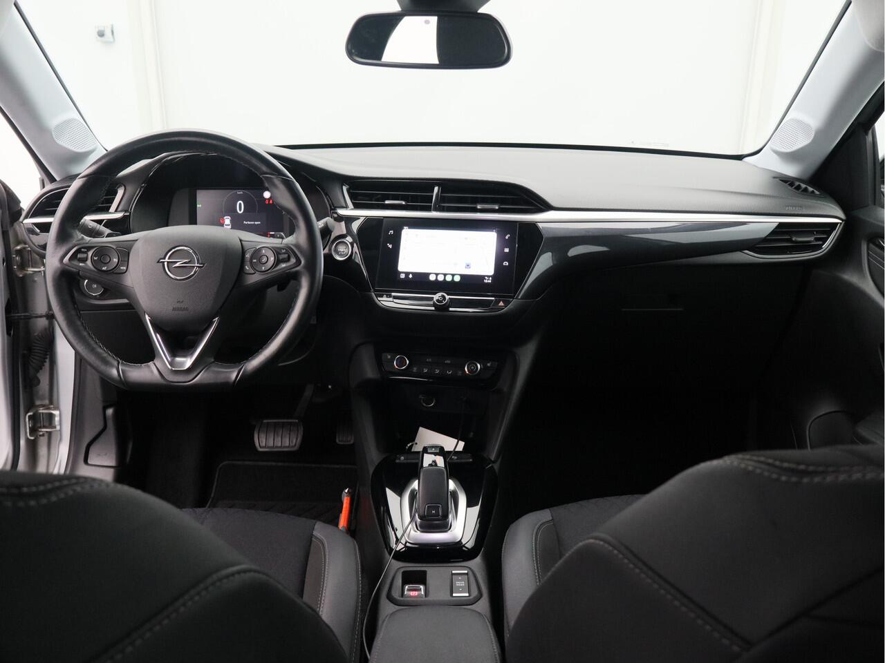 Opel CORSA 1.2 Elegance/ automaat/ lage km/ compleet!