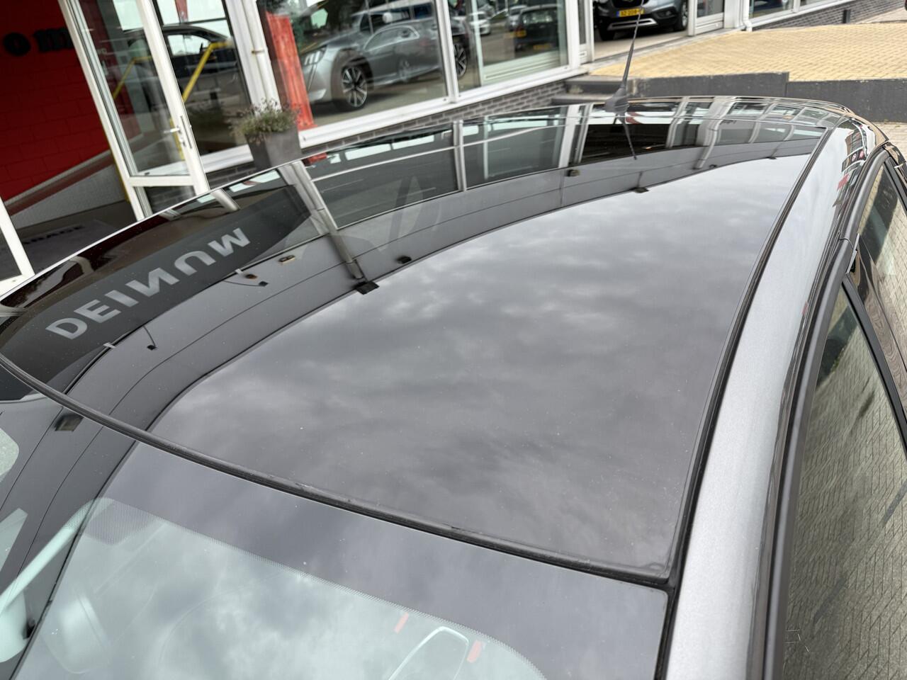 Opel CORSA 1.2 5-deurs Elegance Panoramadak, Navigatie, Comf.intr, LED verl, etc..