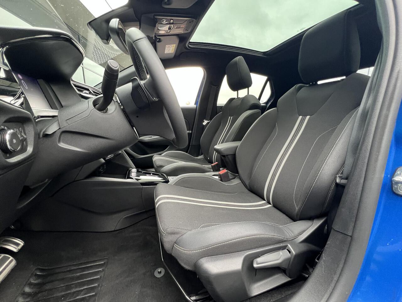 Opel CORSA 1.2 Level 4 Automaat | Panoramadak | Achteruitrijcamera | Navigatie