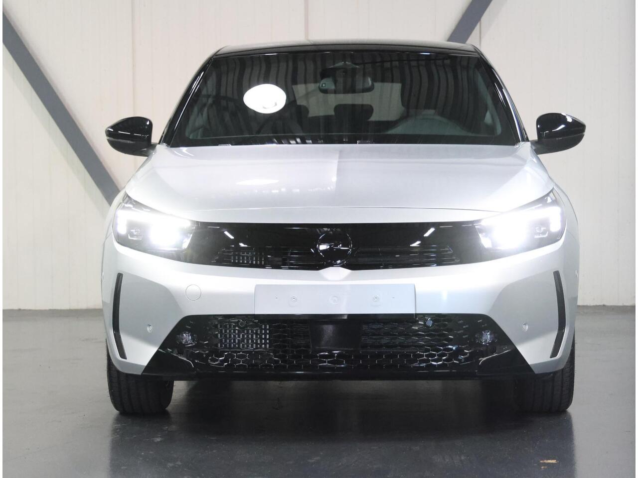 Opel CORSA 1.2 Turbo Hybrid GS | Incl. ¤5.223,59 Korting! | AppleCarPlay/AndroidAuto | ClimateControl | Navigatie | CruiseControl | Keyless | Stoel/Stuur verwarming | Dodehoek Detectie | Matrix LED koplampen |