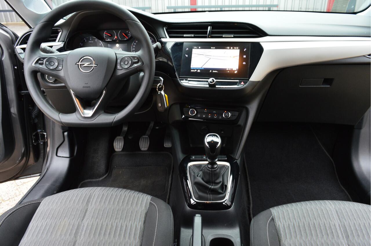 Opel CORSA 1.2 Edition O.a: Airco, Navi, Cruise, Carplay, DAB, Rijklaar, Etc. All-in prijs!