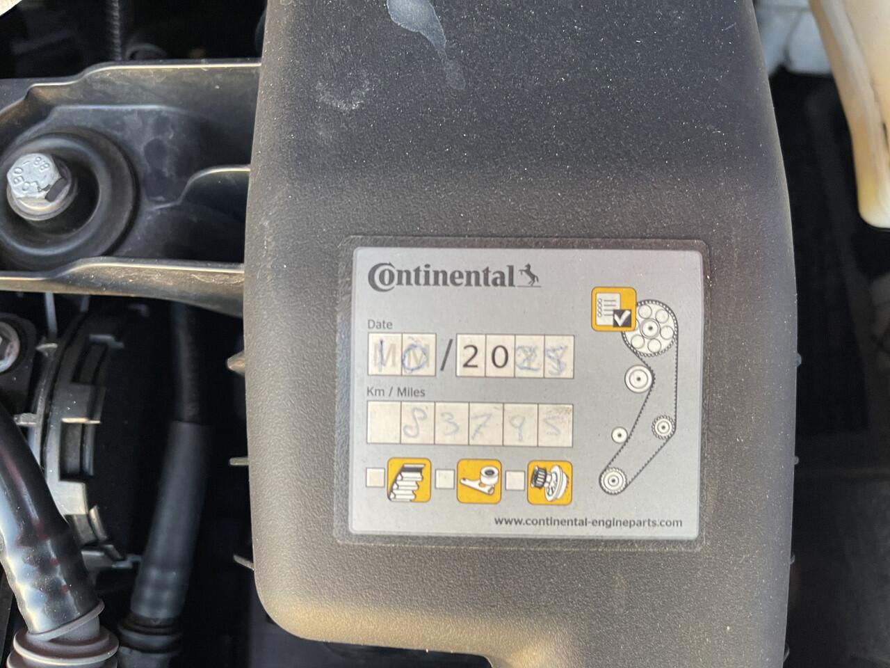 Opel CORSA 1.2 Edition Sportvelgen en Navigatie