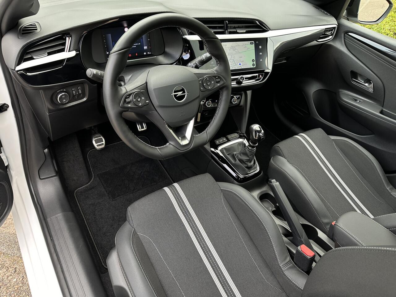 Opel CORSA 1.2 Turbo 100pk Ultimate l PANO-DAK l CAMERA l ECC l LED l NAVI l STOEL/STUUR-VERW. l 19.000km