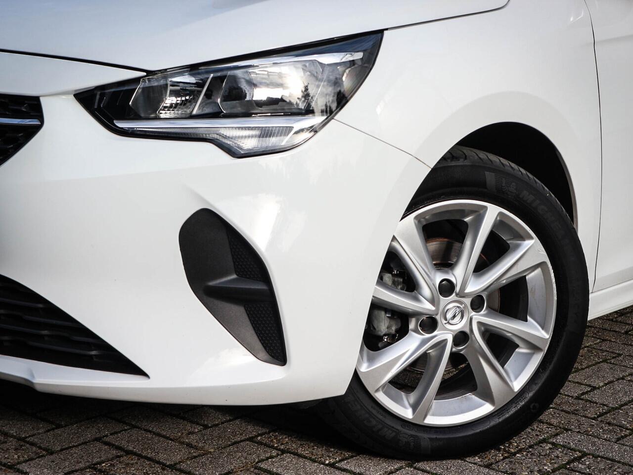 Opel CORSA 1.2 Black Edition | Clima | Cruise | Navi | Pdc | Camera | Black edition | Stoelverwarming |