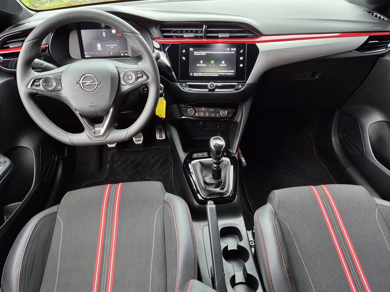 Opel CORSA 1.2 Level 4 GS 100PK | Two Tone | Zwarte Velgen | Navigatie via Apple Carplay of Android Auto | Dode Hoek Bewaking | Camera | Pakeersensoren voor en achter |