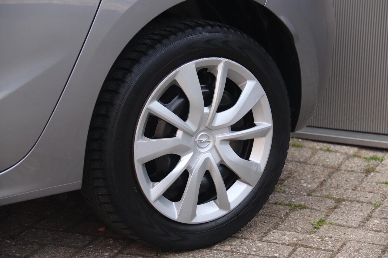 Opel CORSA 1.2 Edition