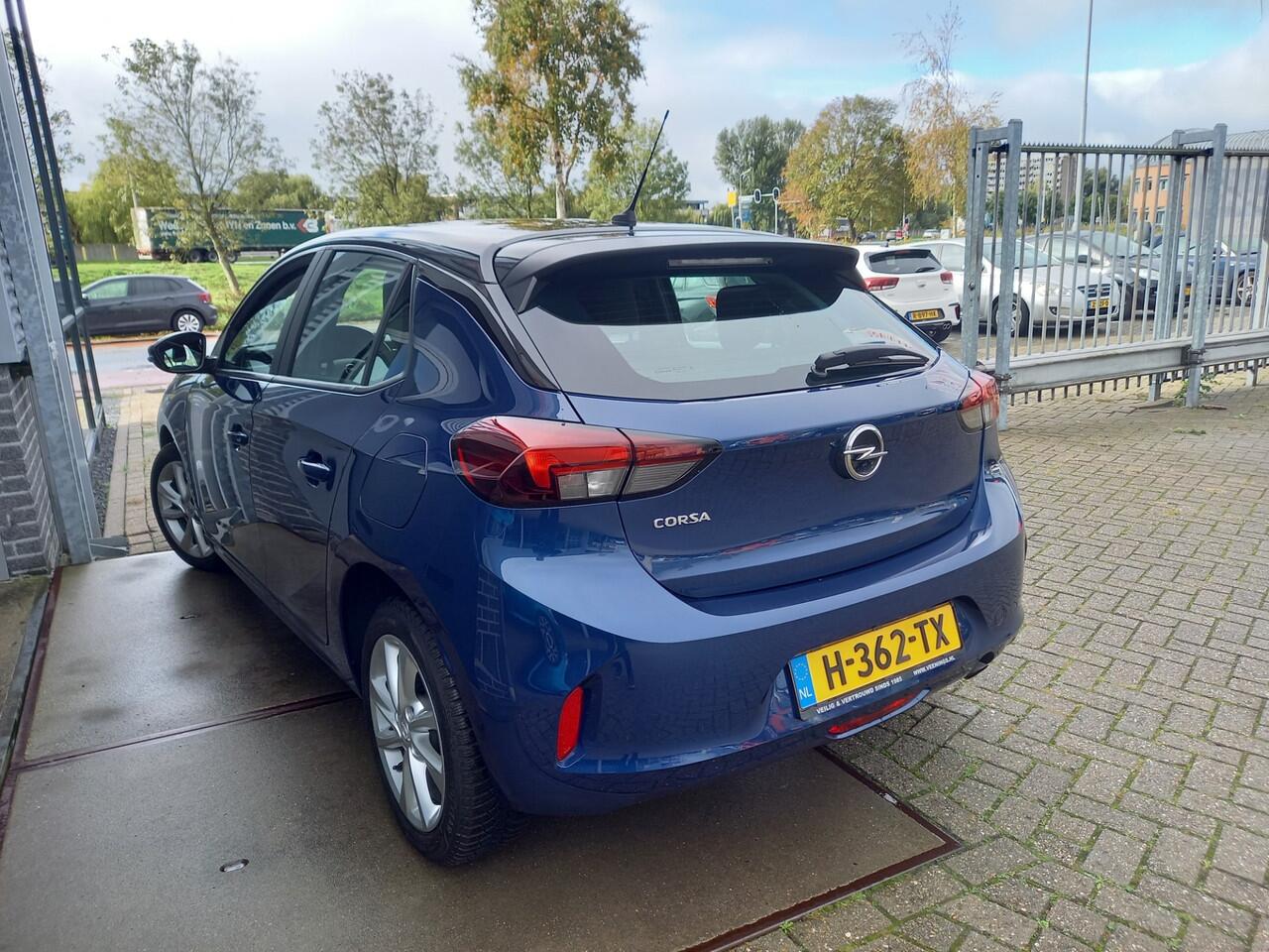 Opel CORSA 1.2 Edition - AIRCO - CRUISE - LM VELGEN - BLUETOOTH - NL AUTO -