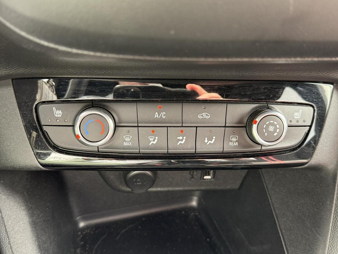 Opel CORSA 1.2 GS Line / ALL-IN RIJKLAARPRIJS /Airco/Apple Carplay/Duo-Tone/16"Zwarte velgen