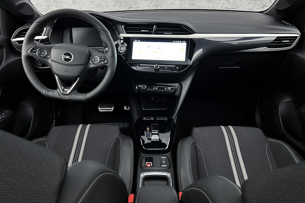 Opel CORSA 1.2 GS Line | Camera | Cruise control | LED | Panoramadak | Digitaal display