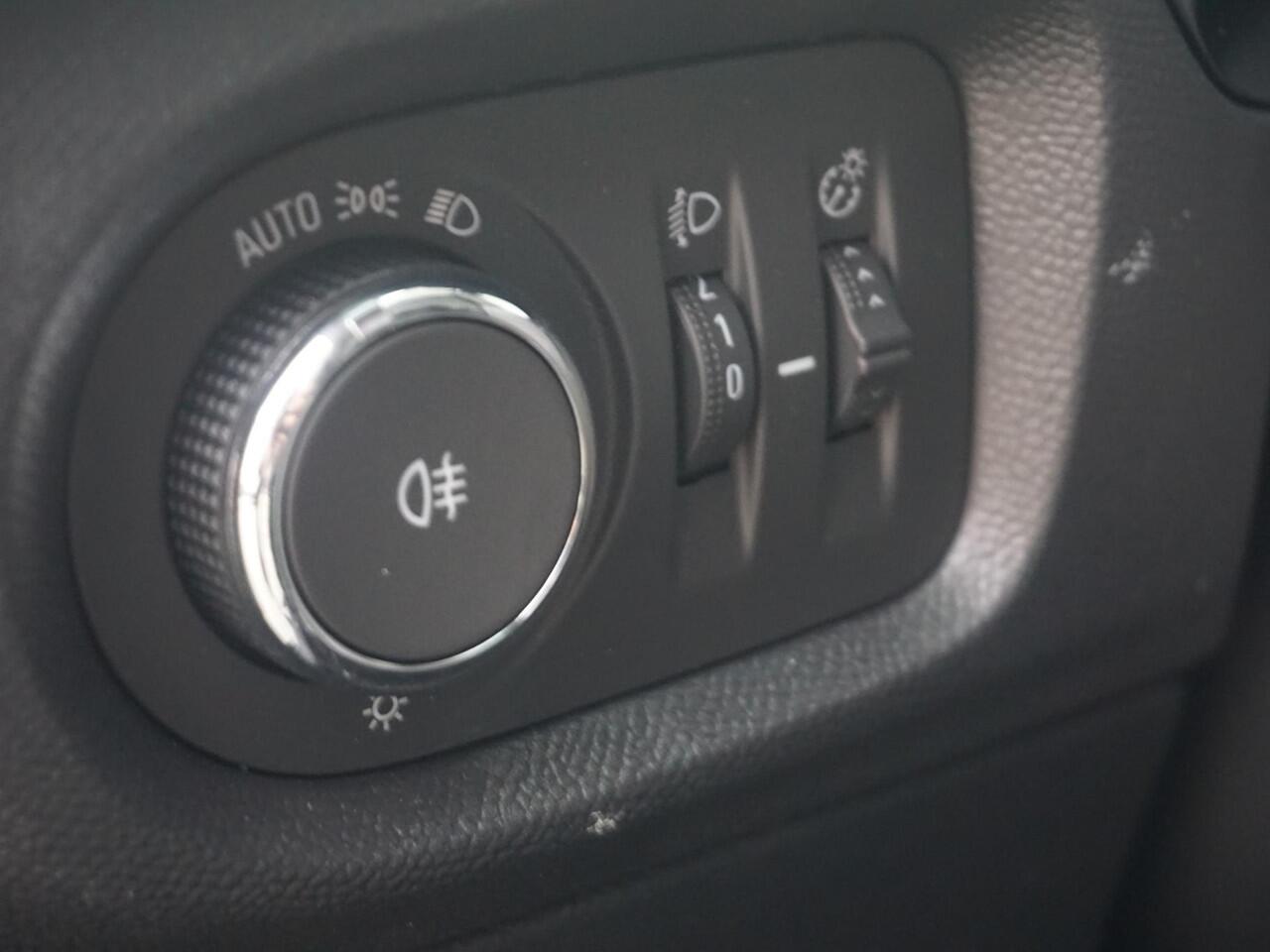 Opel CORSA 1.2 Turbo Edition