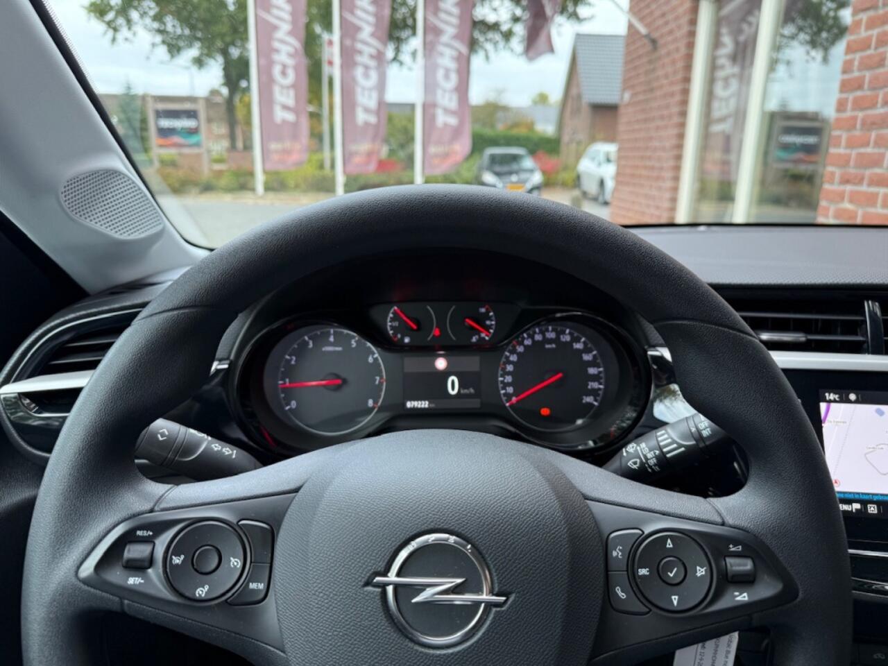 Opel CORSA 1.2 Edition NAVI / LMV / PDC / CRUISE / AIRCO / ALL SEASON BANDE