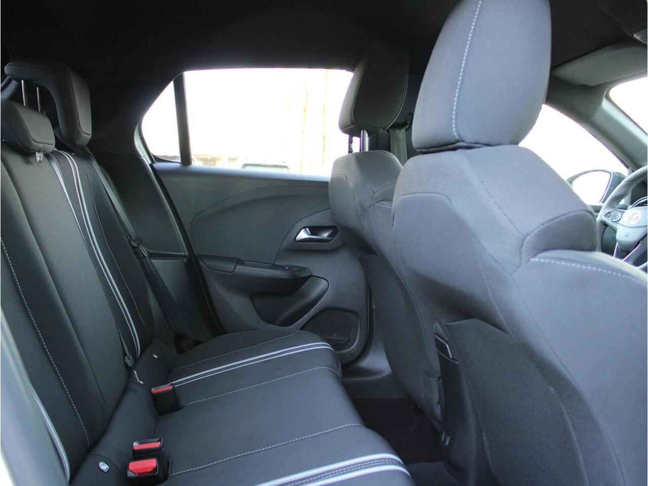 Opel CORSA 1.2 Turbo Hybrid GS Automaat | Navi / Camera / Climate