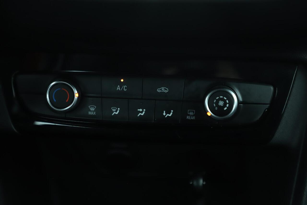 Opel CORSA 1.2 Edition 102PK Navigatie Airco Cruise Control Carplay Android LED