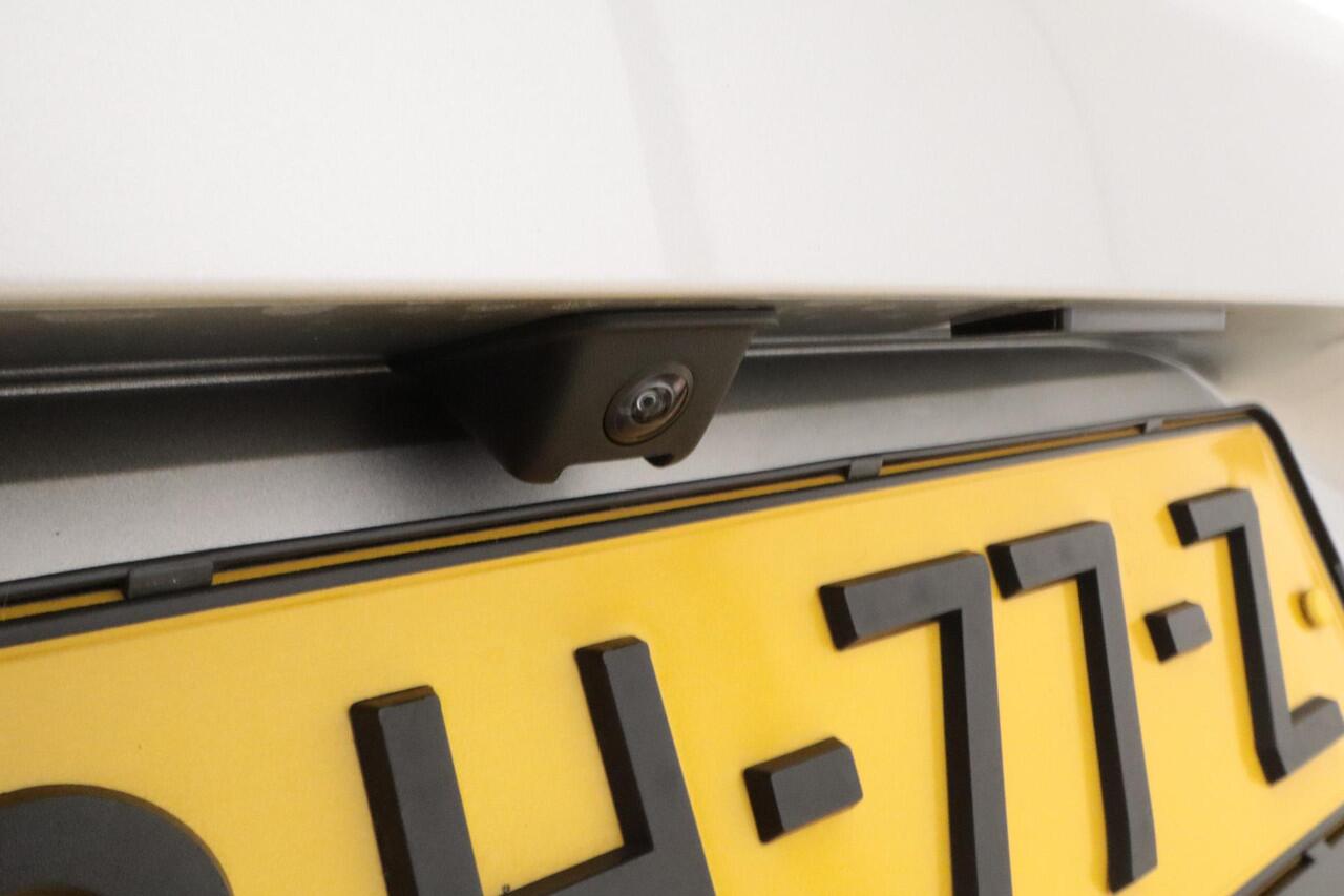 Opel CORSA 1.2 Turbo GS 100pk | Camera | Climate Control | Lichtmetalen Velgen | Apple Carplay - Android Auto | Parkeersensoren | Zwart Dak