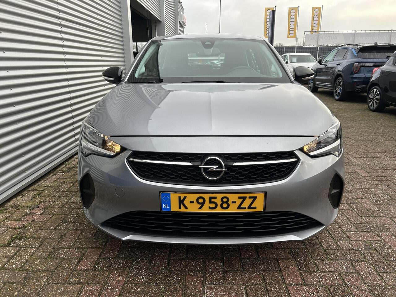 Opel CORSA 1.2 Edition