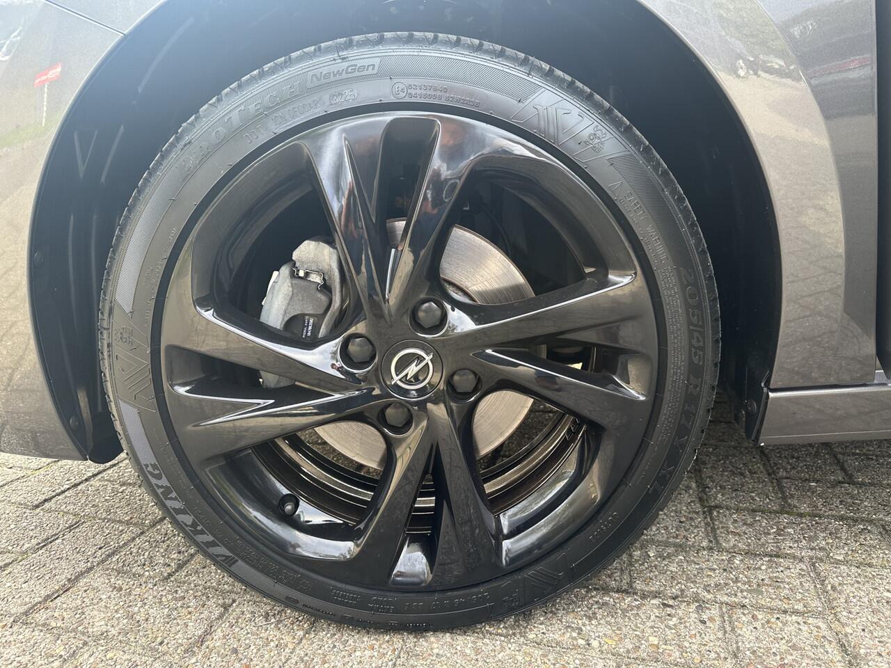 Opel CORSA 1.2 GS Line | 180 camera | Lane assit | Navi