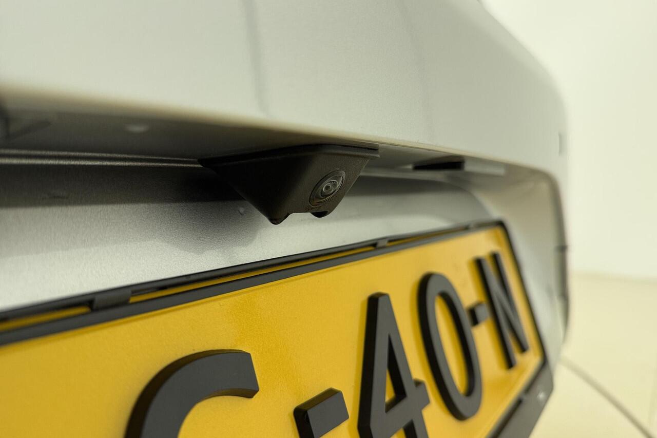 Opel CORSA 1.2 Turbo Hybrid GS Automaat | Navigatie via Carplay | Camera | Stoel & Stuurverwarming | Parkeersensoren | Lichtmetalen velgen | Zwart dak