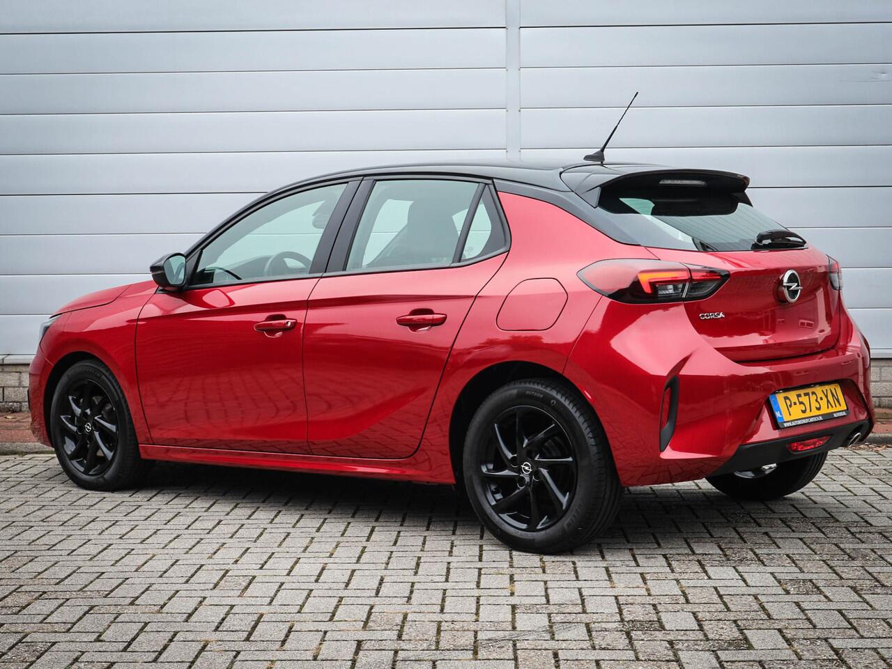 Opel CORSA 1.2 GS Line | Airco | Navi | Cruise | Lichtmetaal | Pdc | Led | Twee kleur |