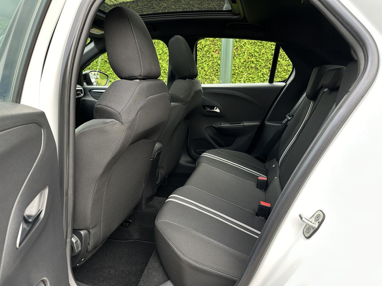 Opel CORSA 1.2 Turbo 100pk Ultimate l PANO-DAK l CAMERA l ECC l LED l NAVI l STOEL/STUUR-VERW. l 19.000km