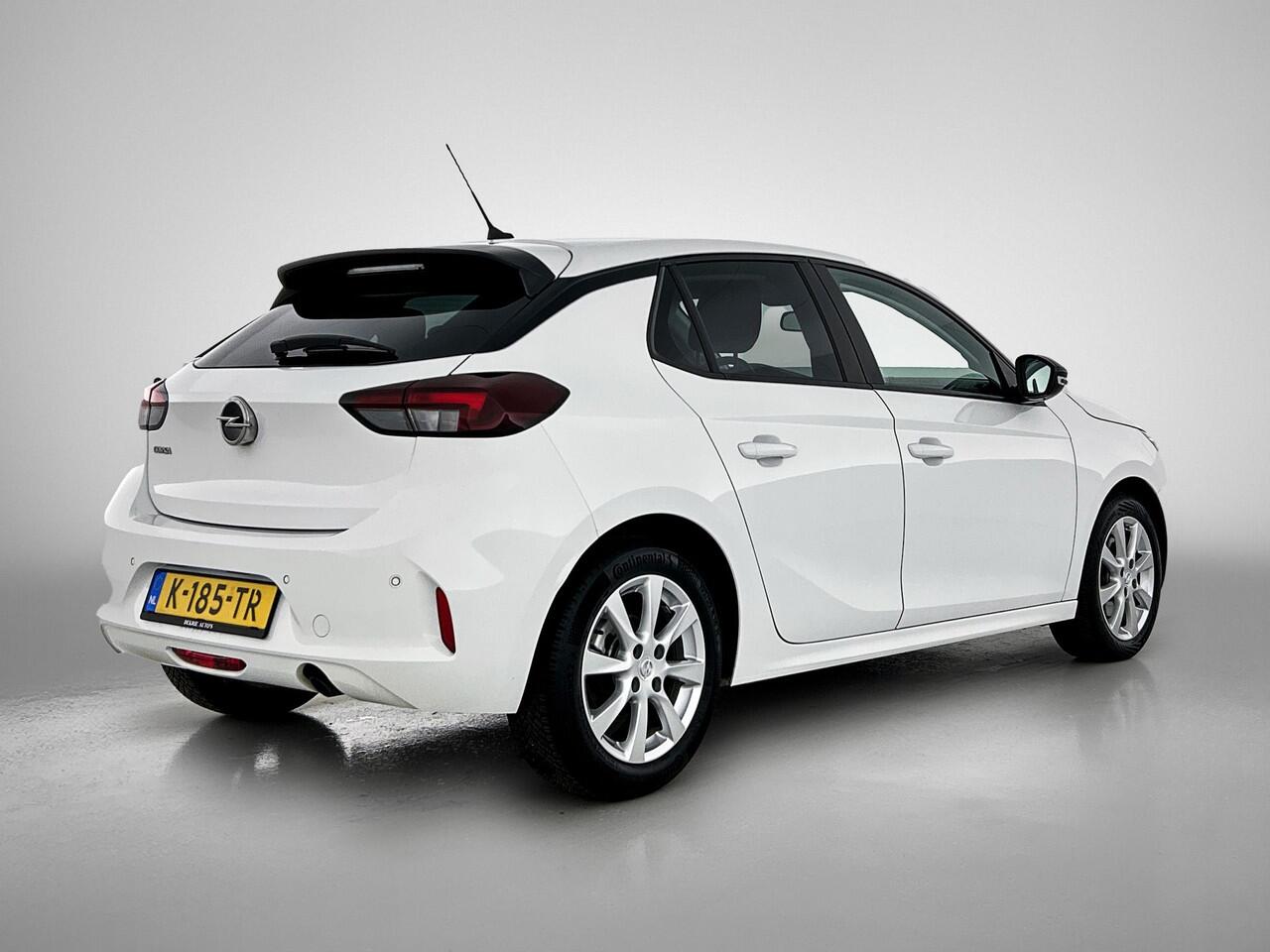 Opel CORSA 1.2 Edition / Trekhaak / Distributie bij 104dkm.vervangen / Airco / Pdc. / Navigatie / Edition+Licht-Zicht Pakket / Apk 03-2027