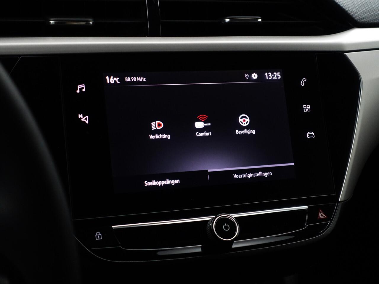 Opel CORSA 1.2 Sportline- Lane Assist, Clima, Night Package, Cruise, Privacy Glass