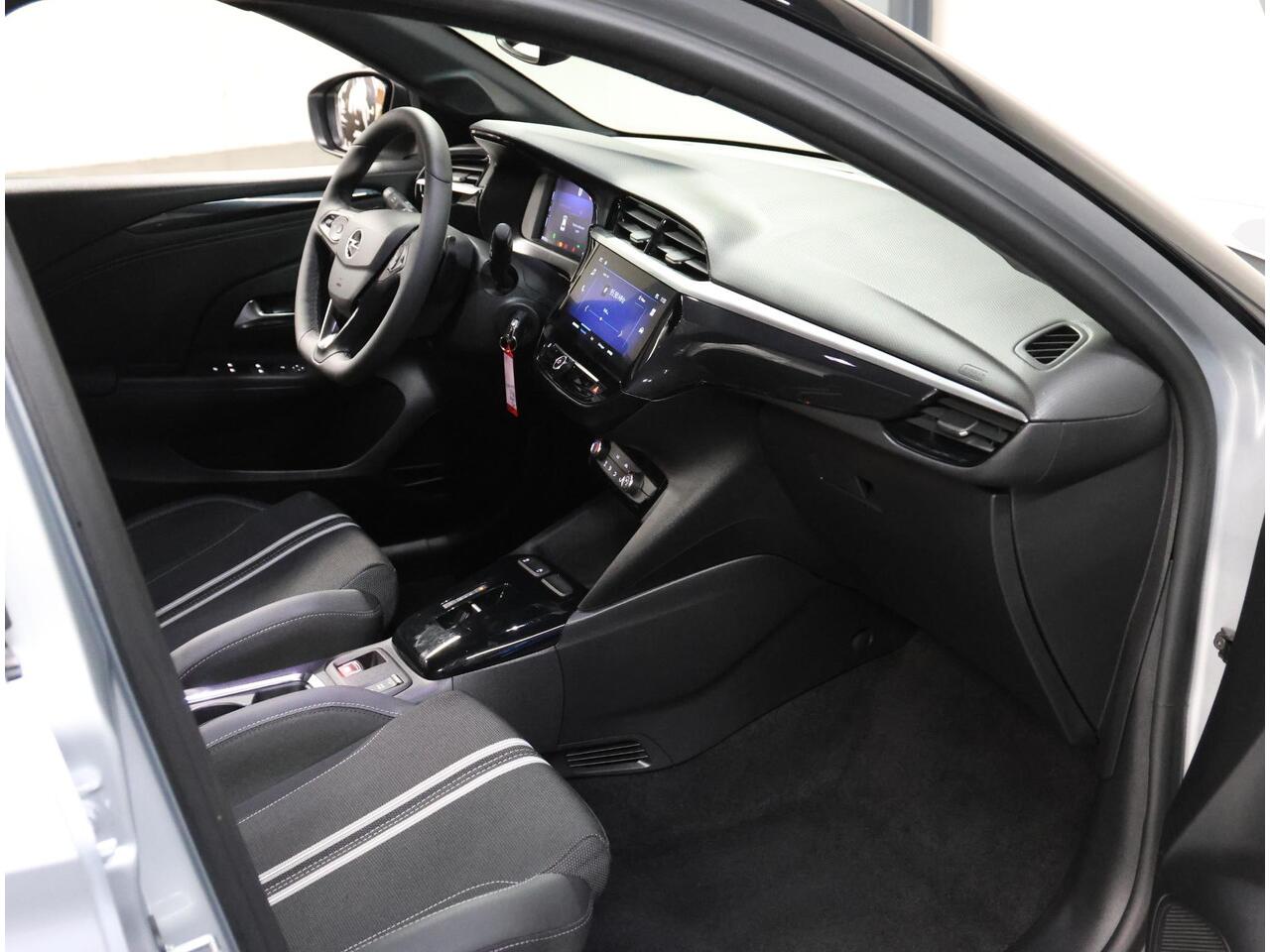 Opel CORSA 1.2 136PK Turbo Hybrid GS | 1ste eigenaar | AppleCarPlay/AndroidAuto | Armsteun | Airco | Camera | Cruise Control | 10"scherm | 16''LMV | Two-Tone | LED | Virt.Cockpit | Parkeersensoren Rondom |