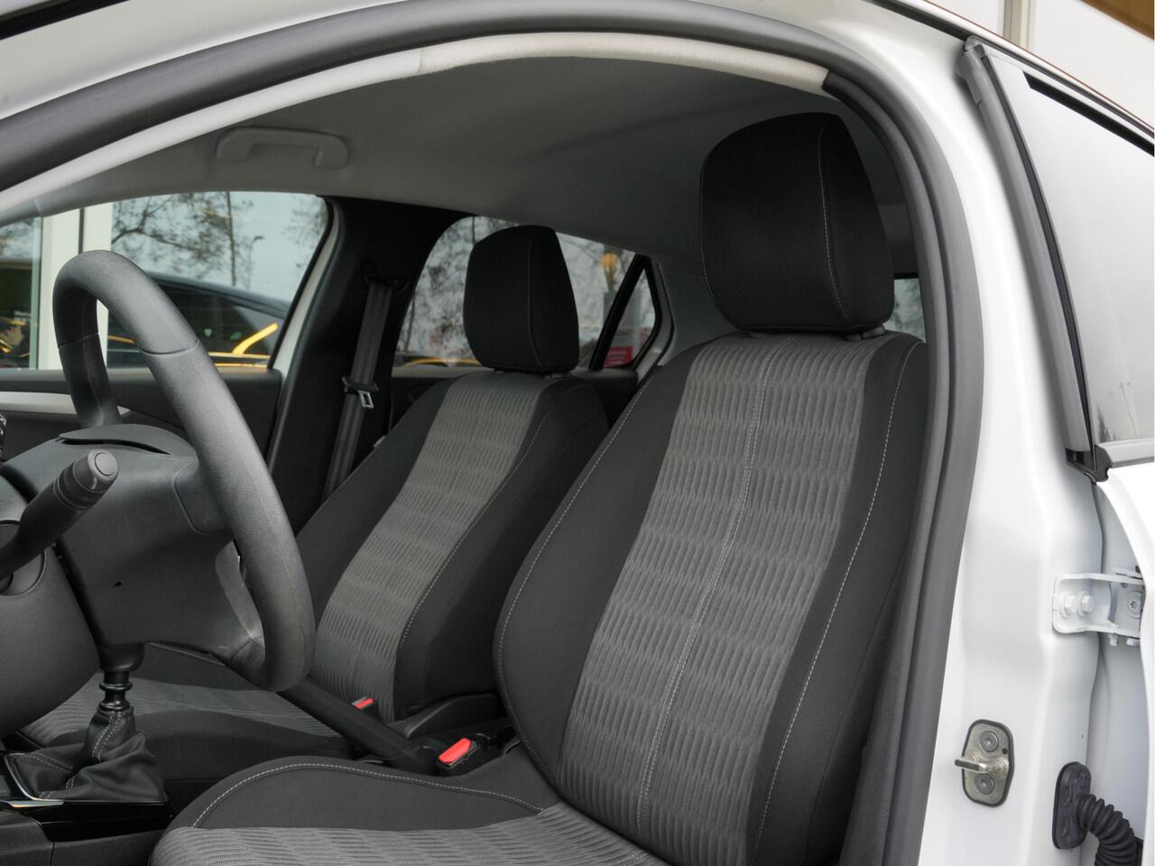 Opel CORSA 1.2 Edition | Bluetooth | DAB | Parkeersensor | Android/Apple Carplay