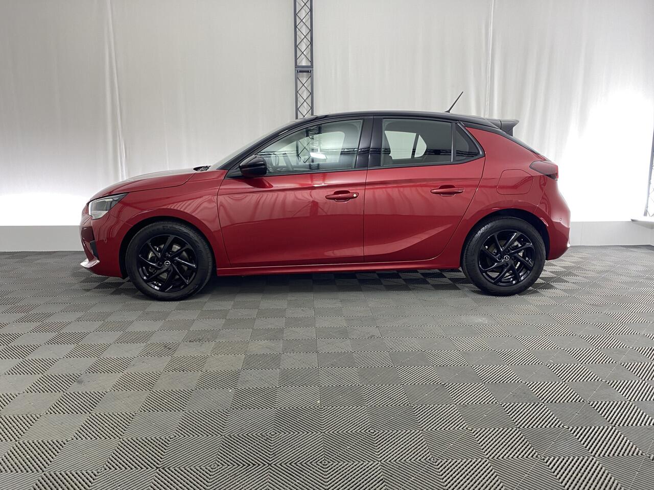 Opel CORSA 1.2 Turbo GS Line 130 pk Automaat | Apple carplay | Navi | Rijstrooksensor | Dodehoek