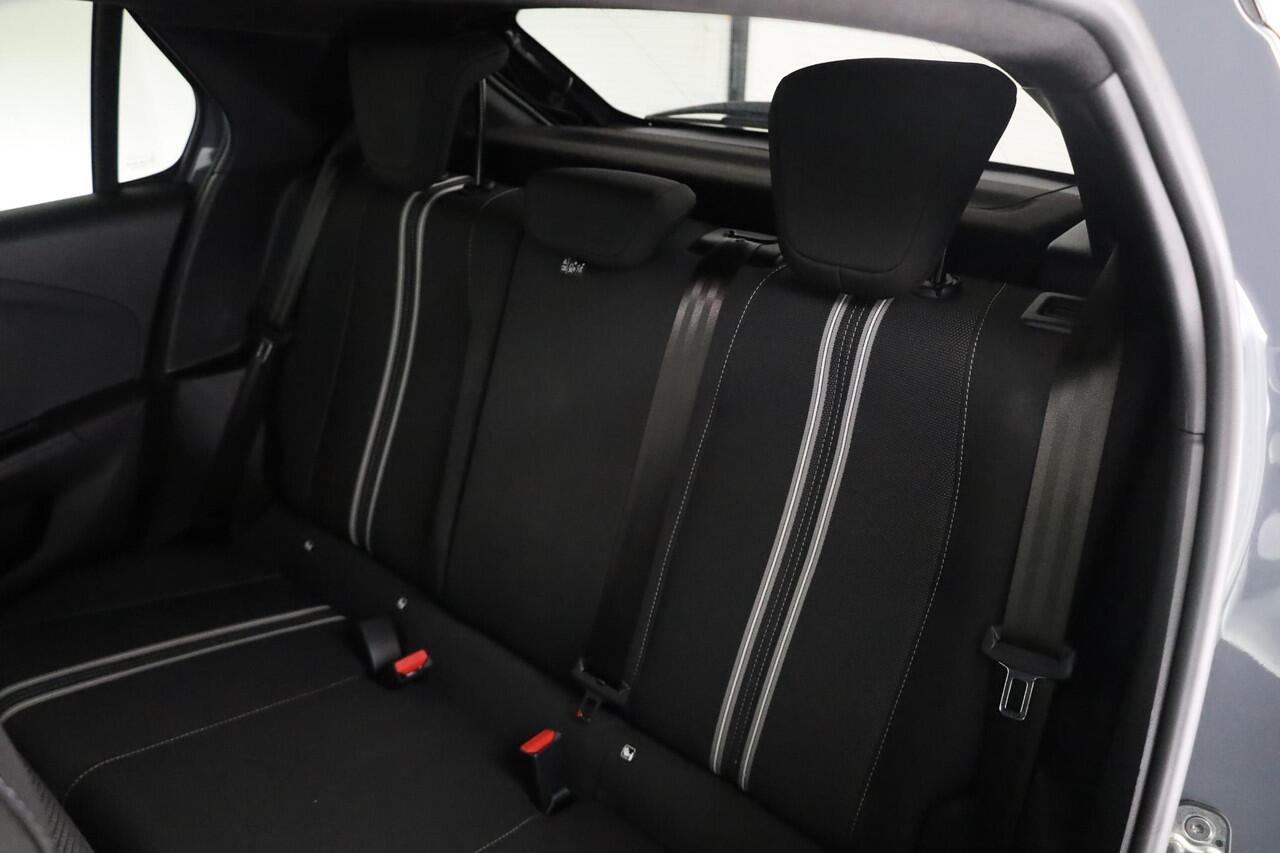 Opel CORSA 1.2 Turbo Hybrid GS Aut -17"/Stoelverwarming-