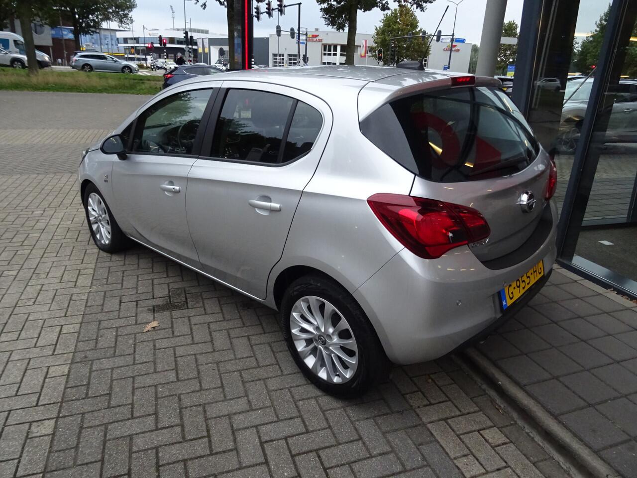 Opel CORSA 1.0 Turbo 120 Jaar Edition | NAVIGATIE | CRUISE CONTROL | CAMERA | CLIMATE CONTROL |