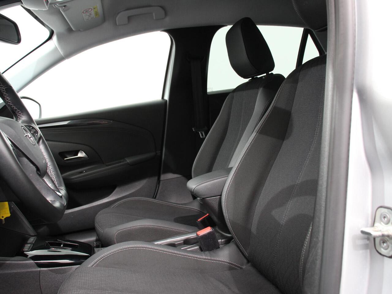 Opel CORSA 1.2 100pk Automaat Elegance | Navigatie | Apple Carplay/Android Auto | Camera | Airco | Parkeer sensoren V+A | Lichtmetalen Velgen | Cruise Control | Digitale Cockpit | Extra Getint Glas