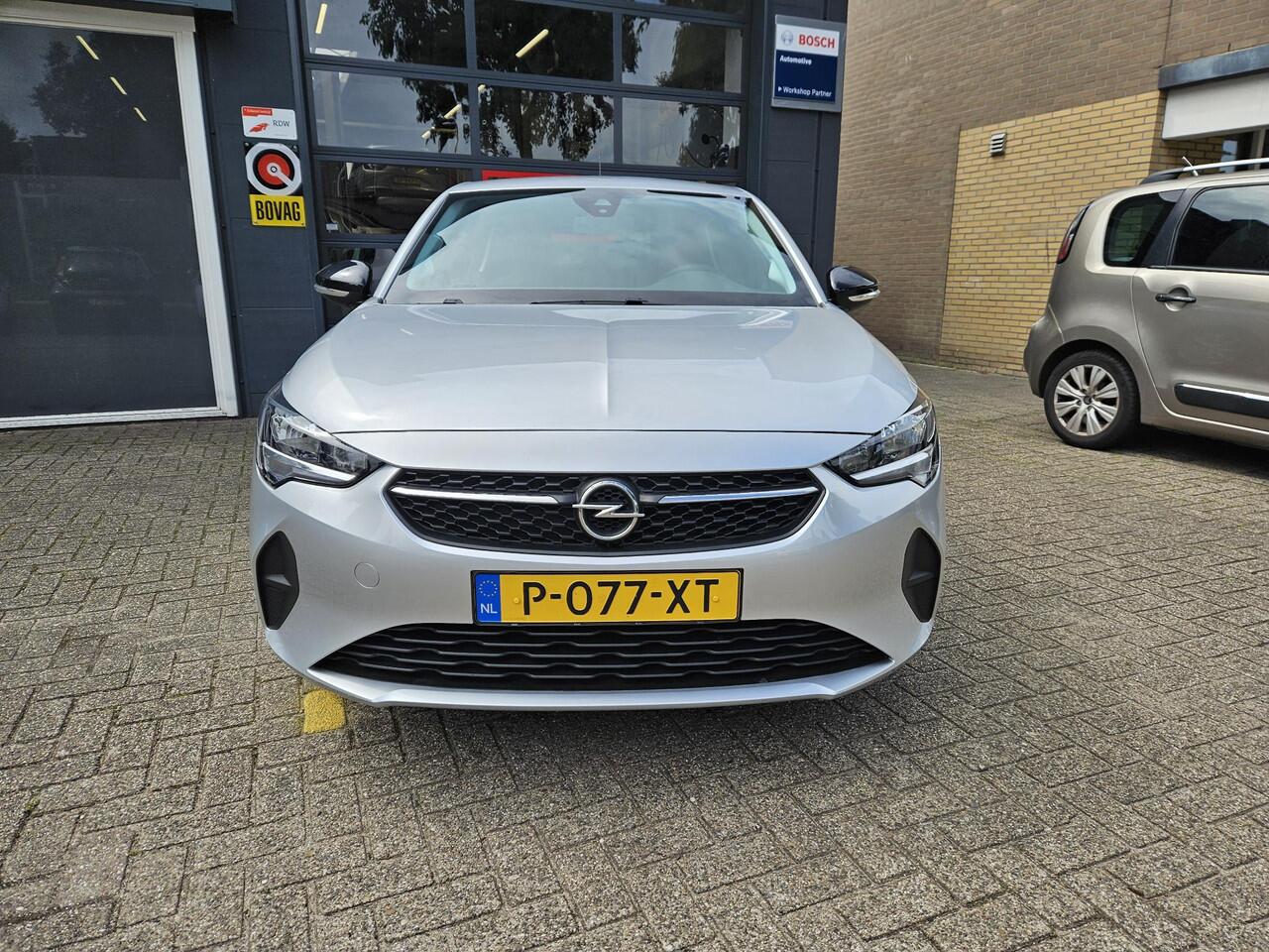 Opel CORSA 1.2 Edition / Airco/ Navigatie/ Cruise/ Apple carplay/ LMV