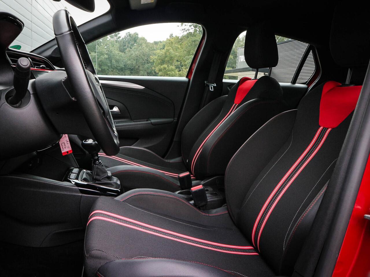 Opel CORSA 1.2 GS Line | Airco | Navi | Cruise | Lichtmetaal | Pdc | Led | Twee kleur |