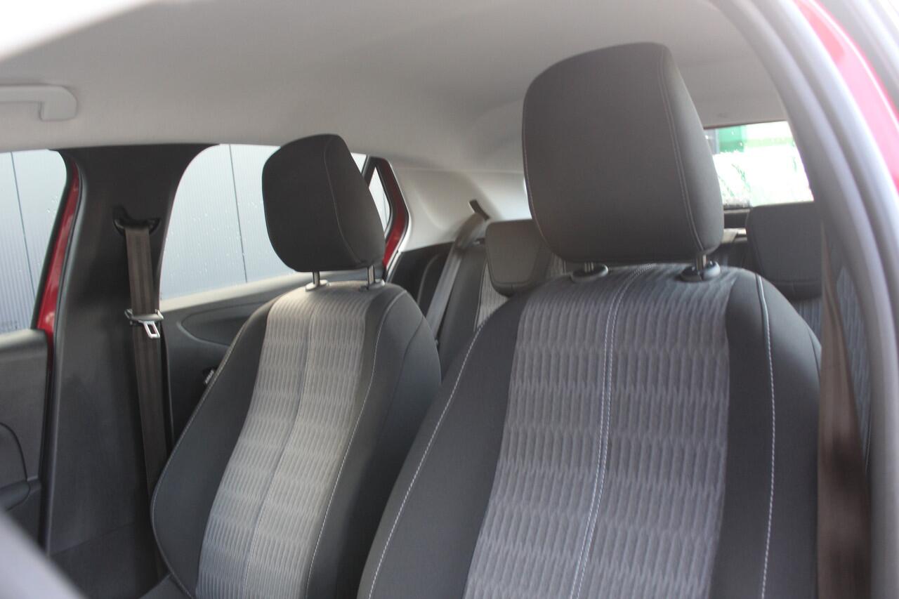 Opel CORSA 1.2 Edition | incl. 12 maanden garantie | Cruise control | Navigatie | DAB+ | Airco | Lichtmetalen velgen | Apple carplay |