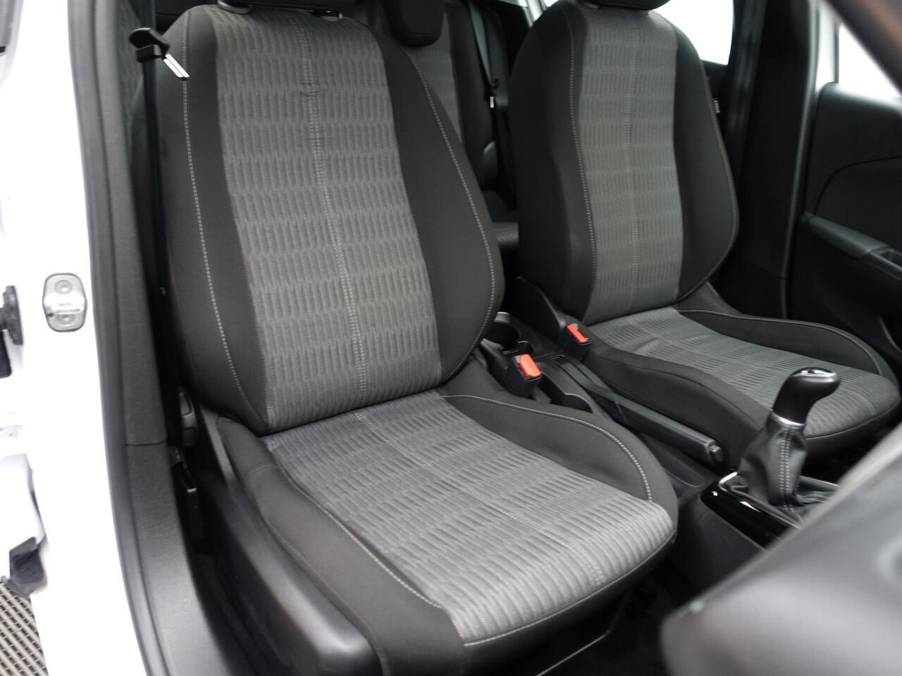 Opel CORSA 1.2 Sportline- Lane Assist, Clima, Night Package, Cruise, Privacy Glass