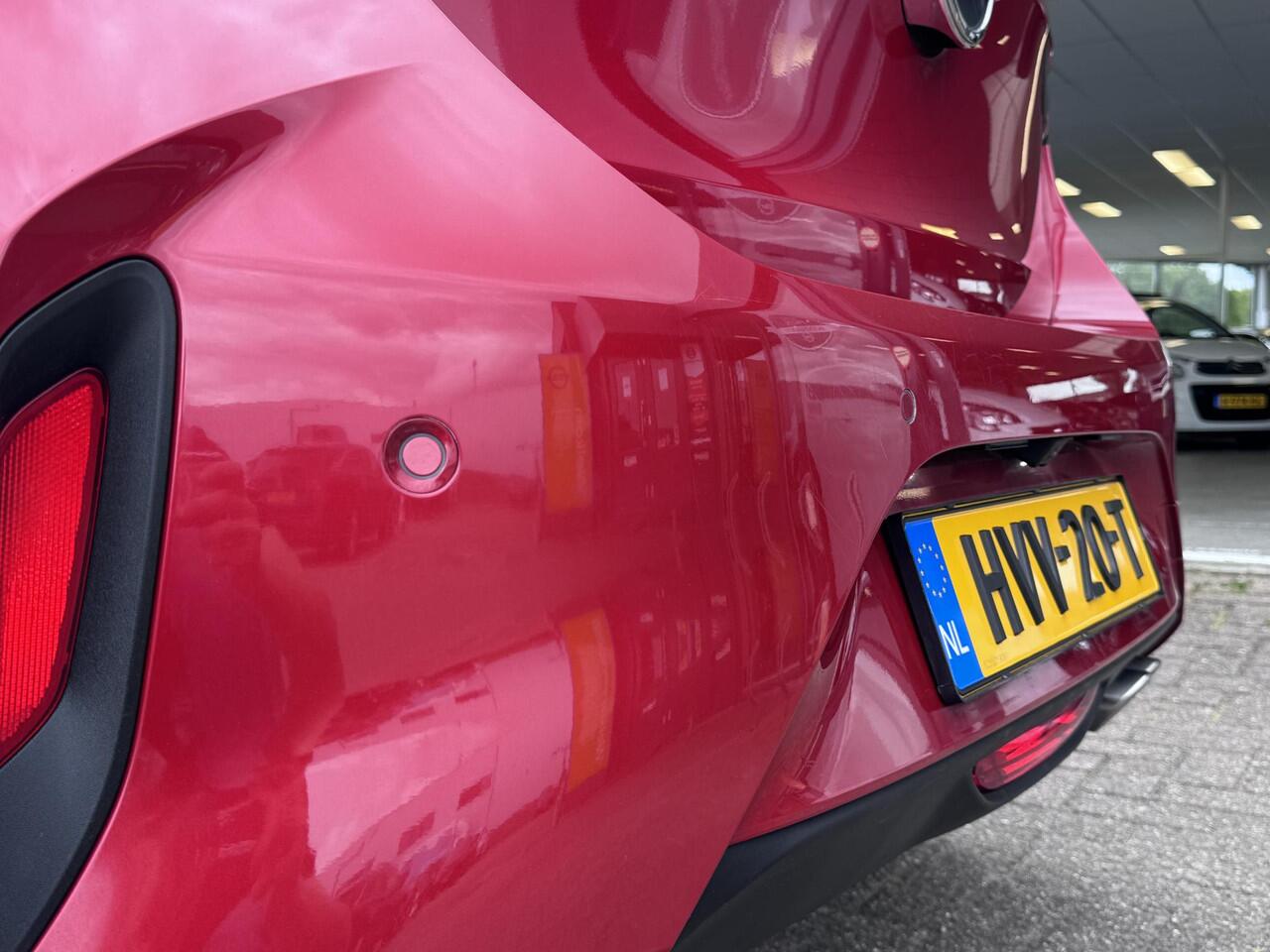 Opel CORSA 1.2 GS Line AUTOMAAT 130 pk!! | Camera | 17 inch LMV | Carplay | LED | Dode hoek