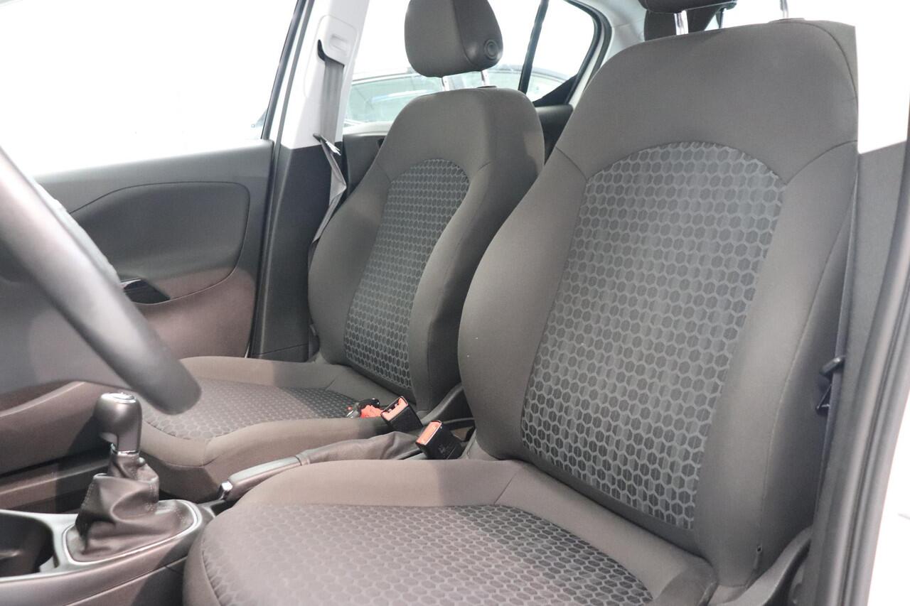 Opel CORSA 1.2 | Airco | Cruise control | Parkeersensor | Stuur en stoelverwarming | All season banden |