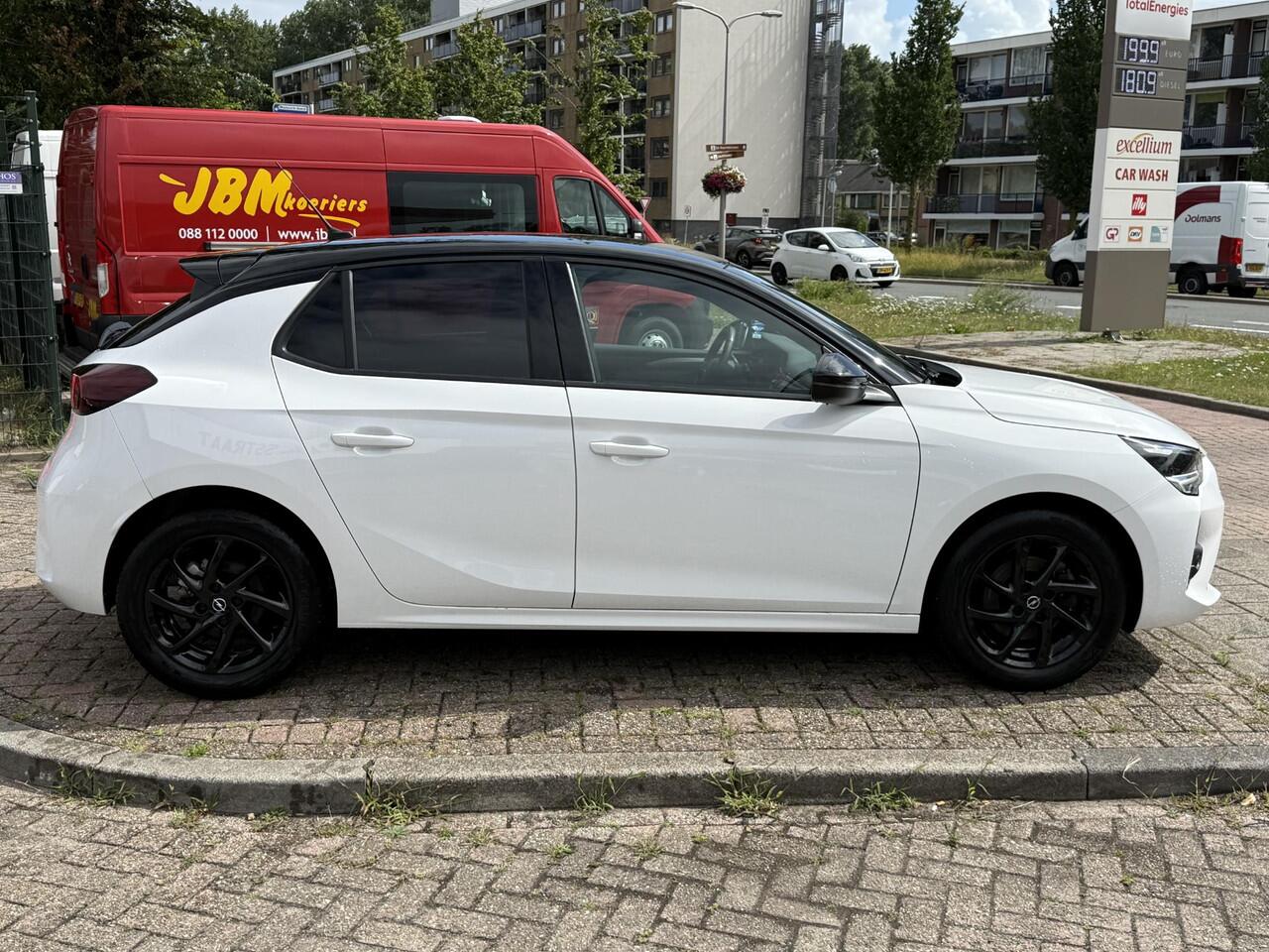 Opel CORSA 1.2 GS Line / ALL-IN RIJKLAARPRIJS /Airco/Apple Carplay/Duo-Tone/16"Zwarte velgen