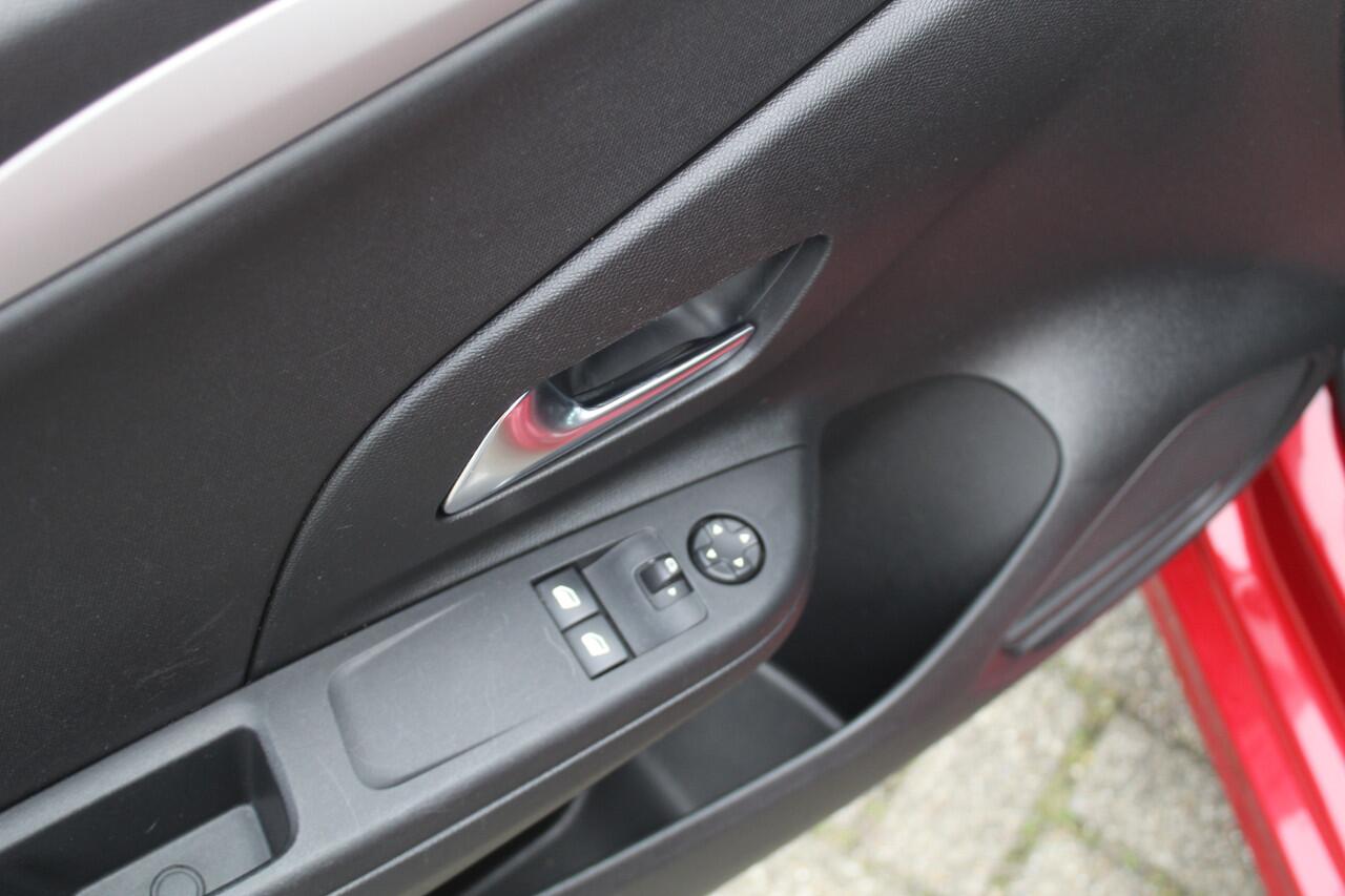 Opel CORSA 1.2 GS Line Automaat Stoelverwarming l Cruise control l Lane assist VDL auto
