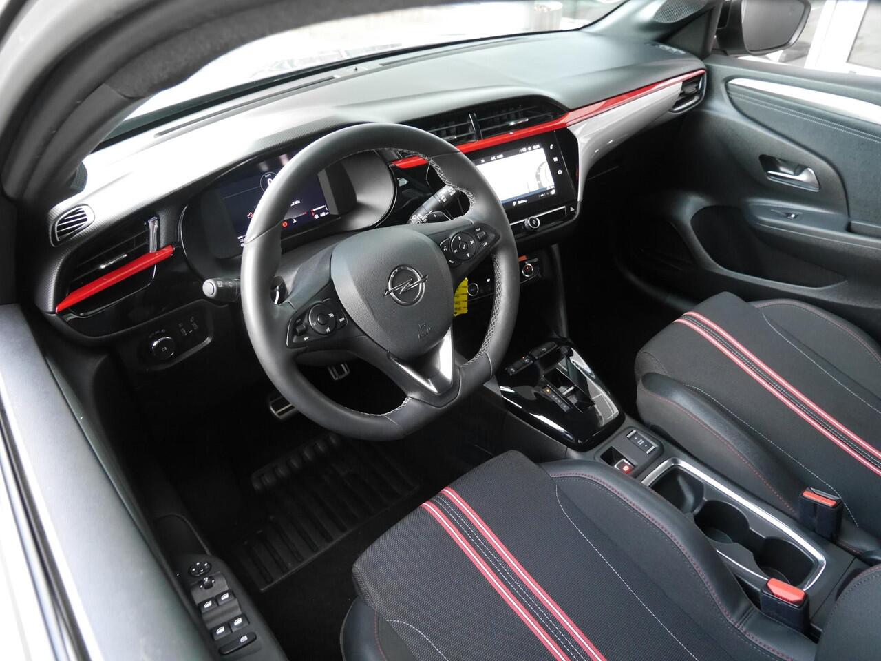 Opel CORSA 1.2 Turbo GS | Automaat | Achteruitrijcamera | Parkeersensoren voor en achter | Climate control | Cruise control | Lichtmetalen velgen | Regensensor | Apple carplay en android auto