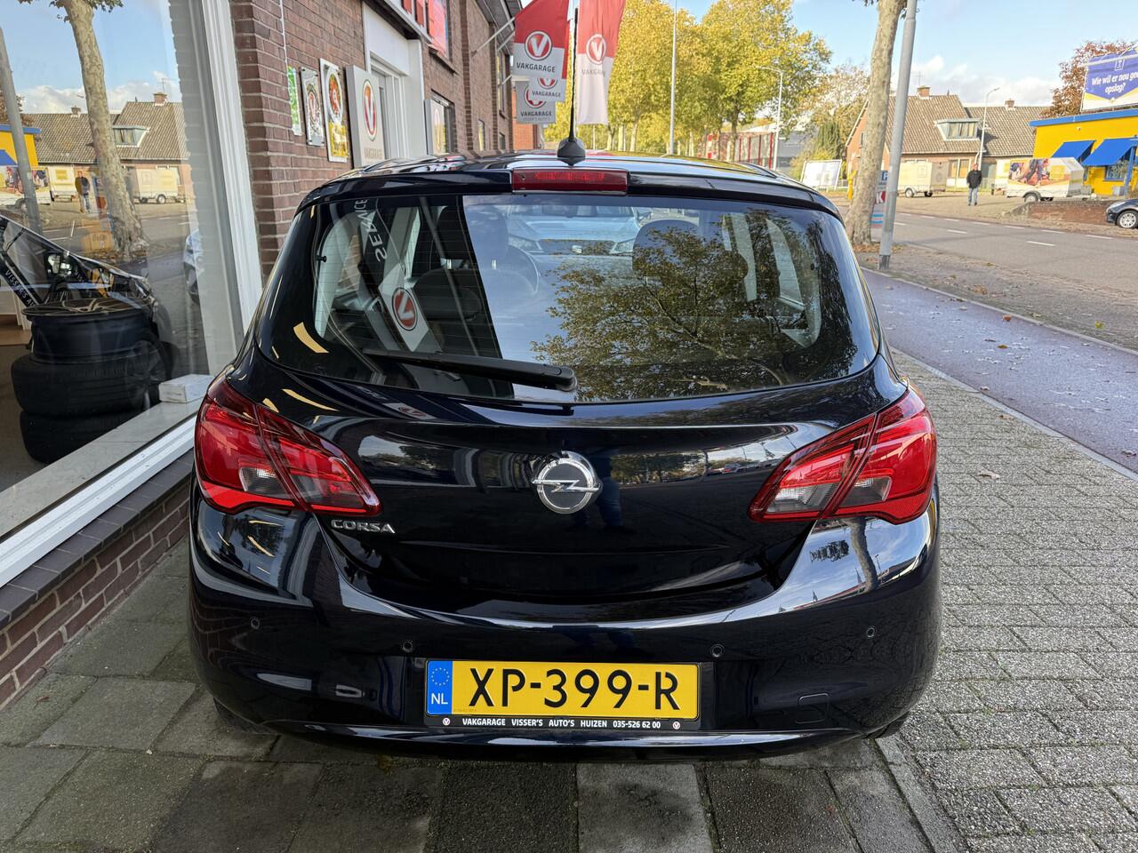 Opel CORSA 1.4 Favourite | navigatie | airco | lichtmatelen wielen |