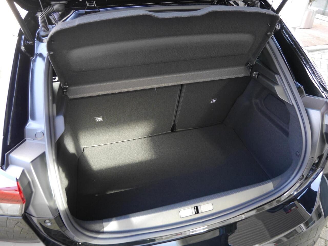 Opel CORSA 1.2 Turbo Edition | Nieuwe auto | Achteruitrijcamera | Parkeersensoren voor en achter | Lichtmetalen velgen | Airco | Cruise control | Led | Dodehoek detectie