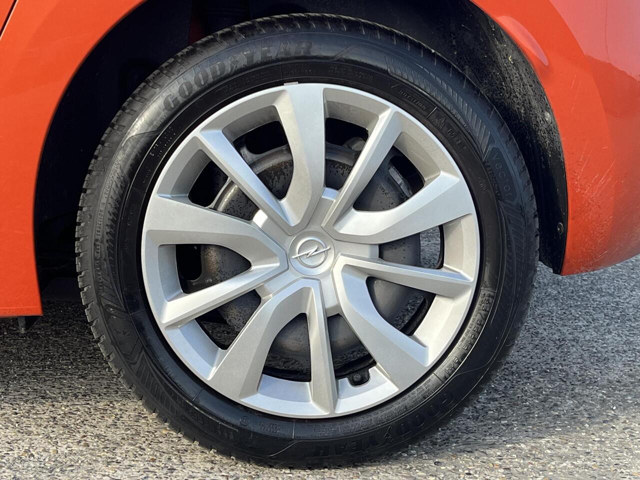 Opel CORSA Edition 1.2 Turbo 100pk EAT8 | ALL SEASON BANDEN | FULL LED | TWO-TONE! | APPLE CARPLAY / ANDROID AUTO | ISOFIX | PARKEERSENSOREN |